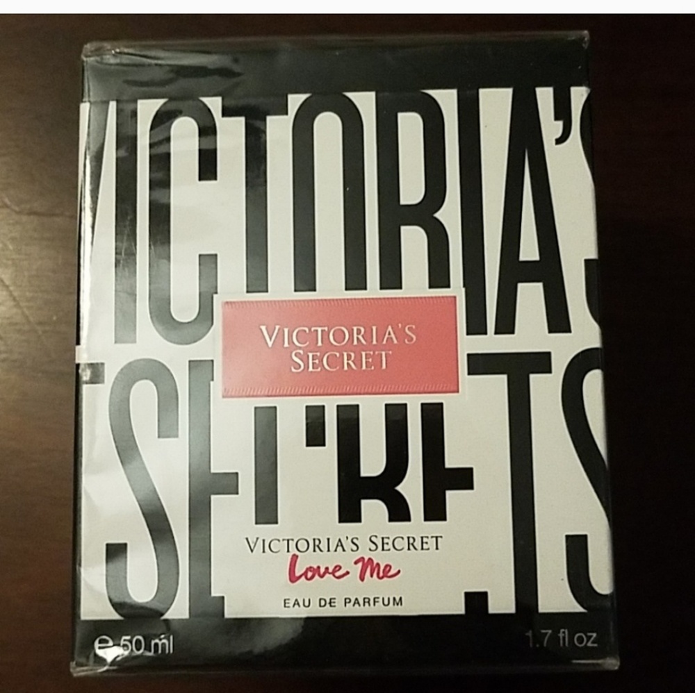 NWT VS Love Me 1.7 oz - Picture 4 of 4